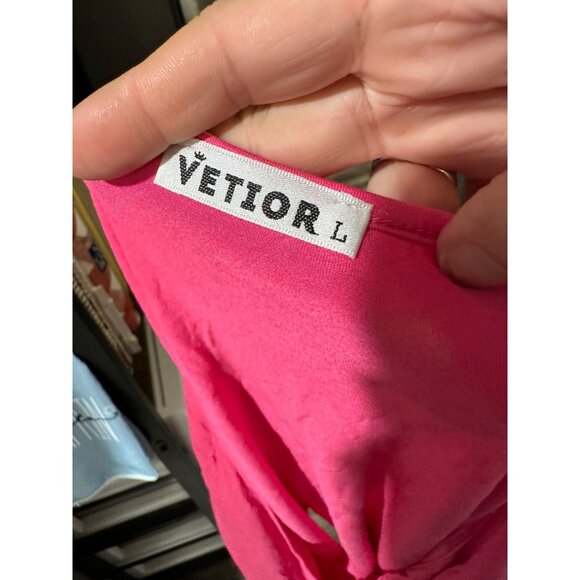🍒 2/$20 🍒 Women's V-Neck Wrap Crop Top In Hot Pink Size L 100% Modal - Picture 3 of 4
